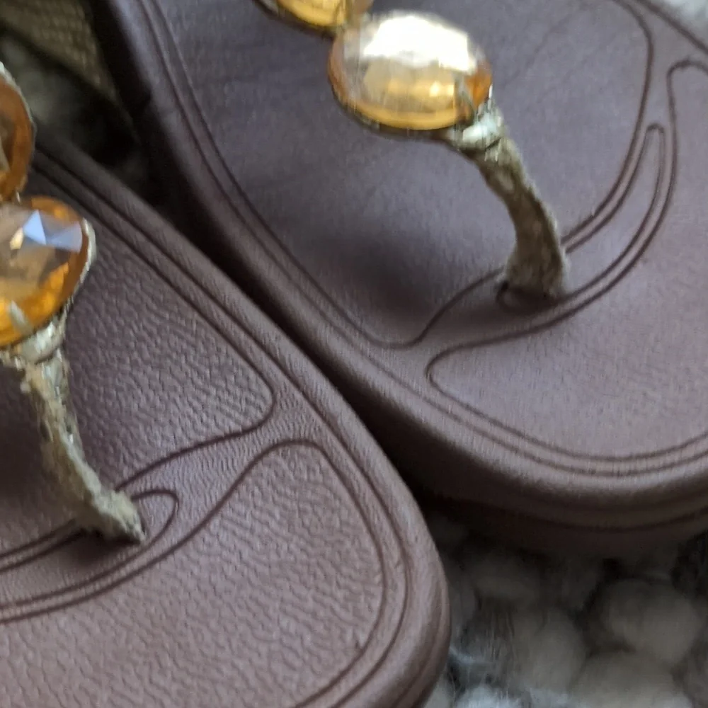 FitFlop Petra Sugar Jeweled Gold Snake Toe Post Platform Sandals Women's Size 8